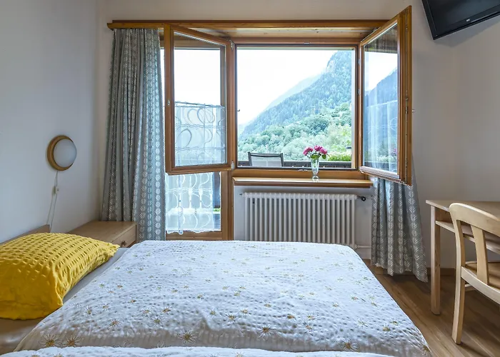 Pranzaira Hotel Vicosoprano